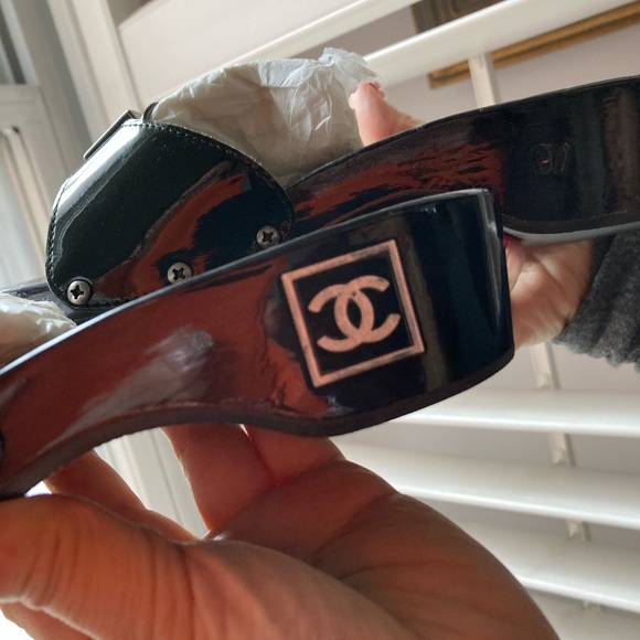 CHANEL - Mules Sandals 🖤 - Picture 2 of 5